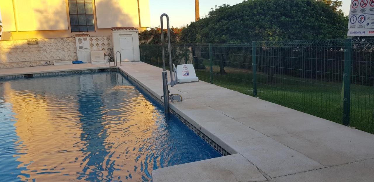 Escapada A La Costa Del Sol Apartment ฟูเอนฮิโรลา ภายนอก รูปภาพ