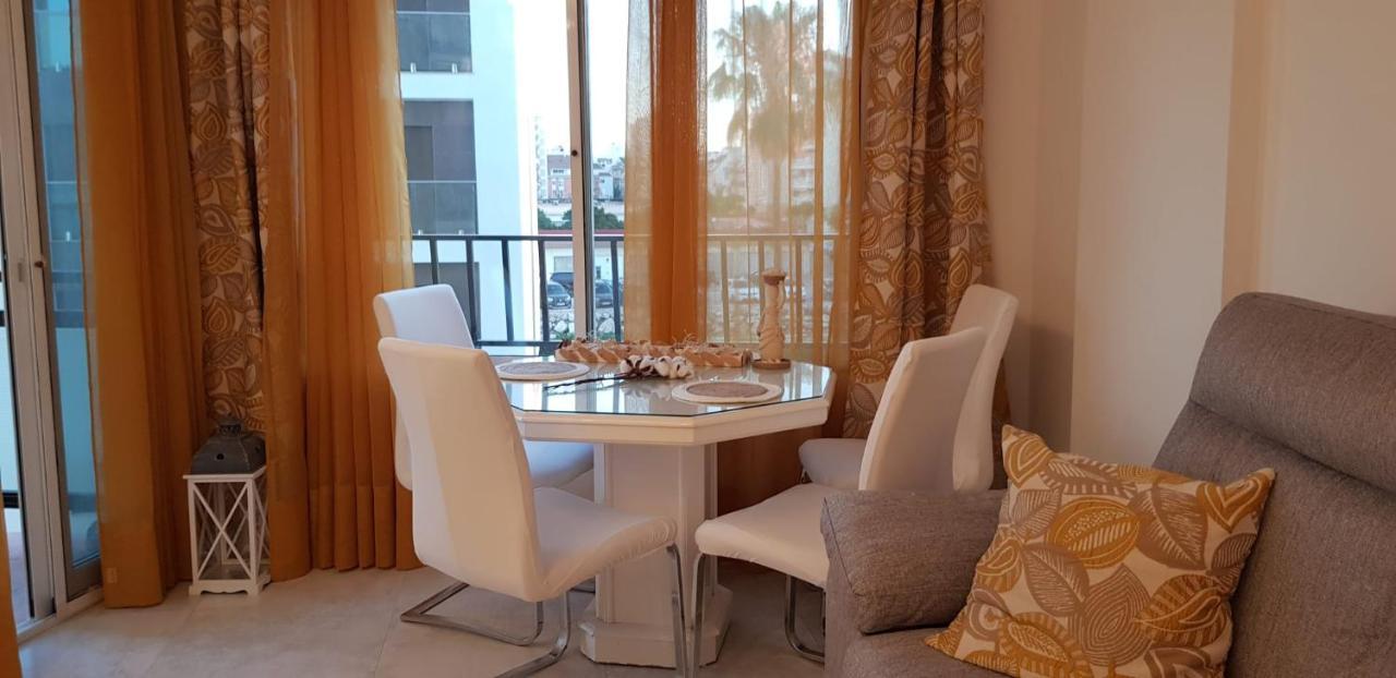 Escapada A La Costa Del Sol Apartment ฟูเอนฮิโรลา ภายนอก รูปภาพ